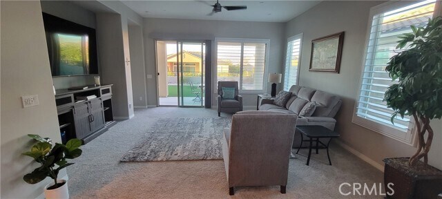 Building Photo - 82 Burgundy