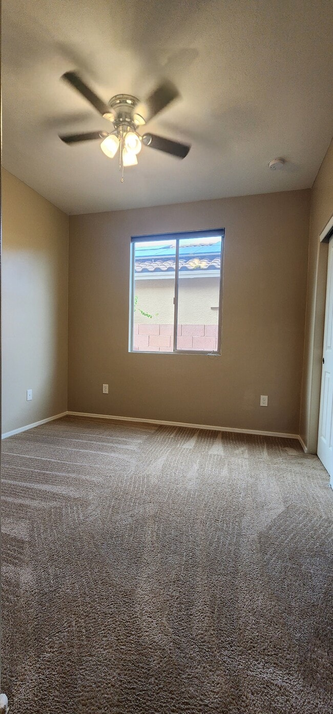 Building Photo - 5074 N River Fringe Dr