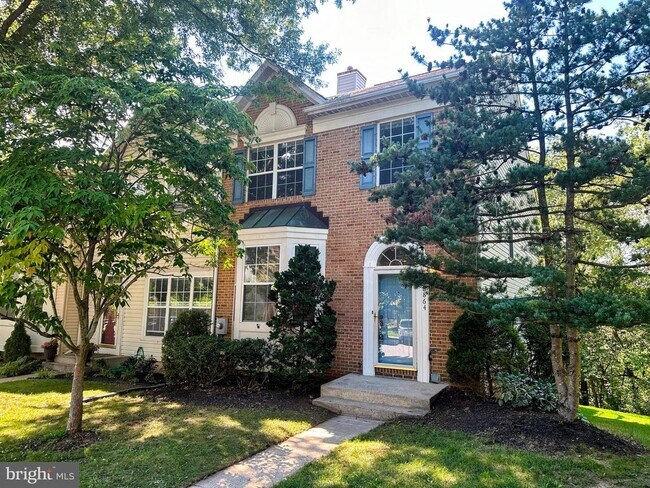 Primary Photo - 8864 Briarcliff Ln