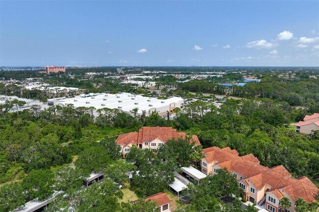 Building Photo - 4126 Central Sarasota Pkwy