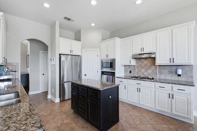 Building Photo - 600 Huck Finn Trail