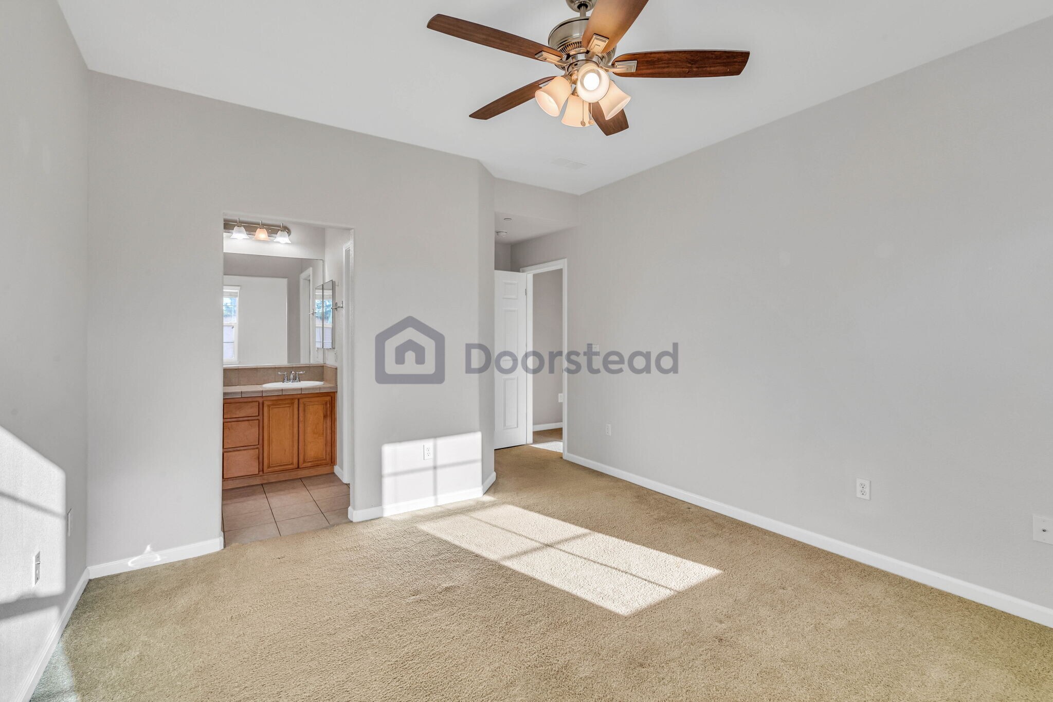 Building Photo - 2743 Lavender Ter