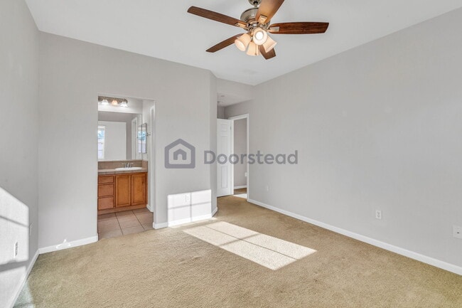 Building Photo - 2743 Lavender Ter