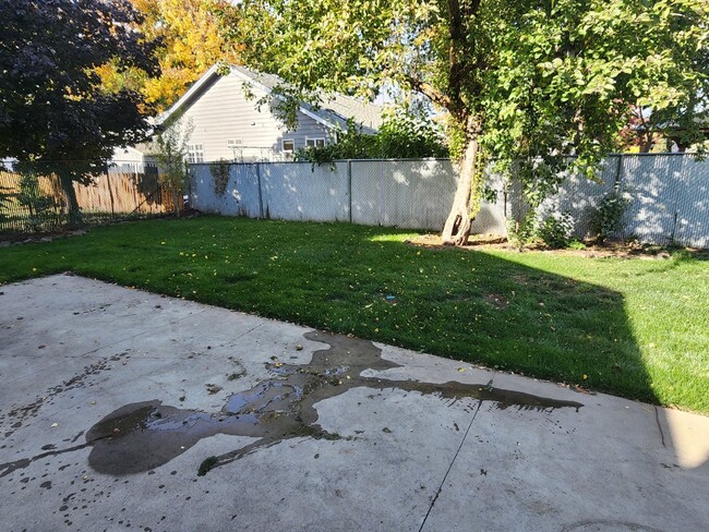 Building Photo - 3BR, 2BTH in Hayden