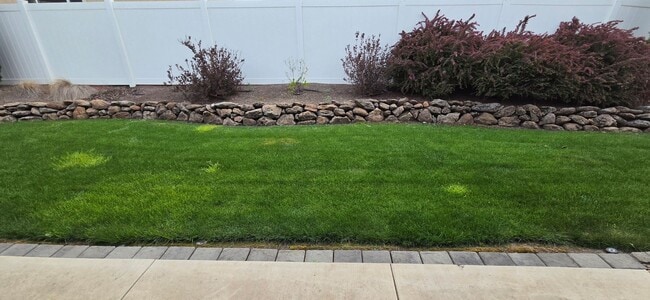 Building Photo - Beautiful & Cozy Home for Rent