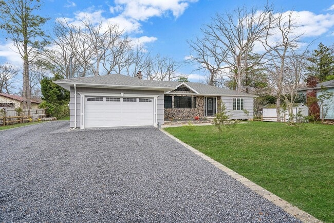 Building Photo - 257 Southlawn Ave