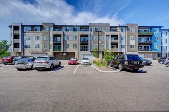 Building Photo - $2,150- 2 Bed, 2 Bath Condo in Littleton w...
