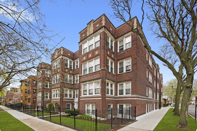 Primary Photo - 4956 N Ridgeway Ave