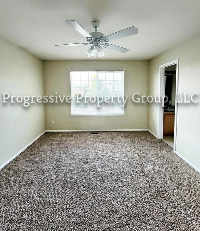 Building Photo - Beautiful 4-Bedroom Gem in the Heart of Br...