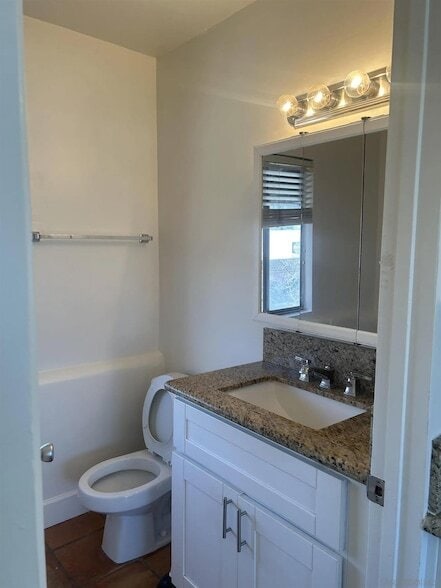 Building Photo - 3742 Sixth Ave