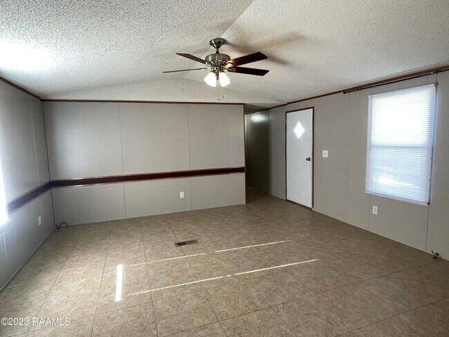 Building Photo - 239 N Perkins Ferry Rd