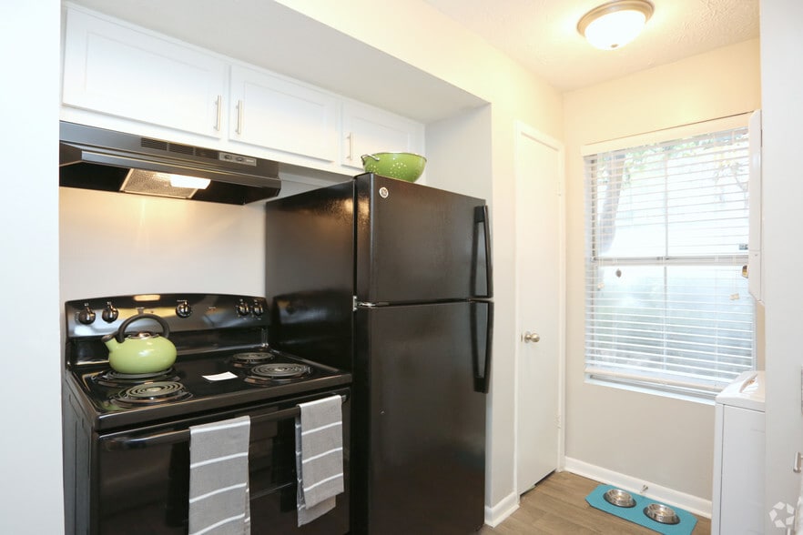 Primary Photo - Enclave at Roswell