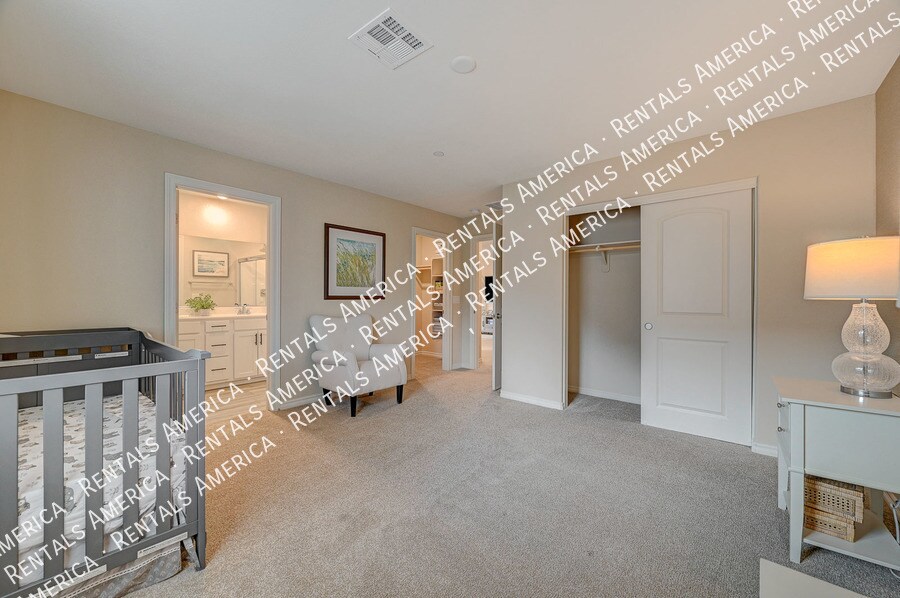Building Photo - 310 Quail Finch Dr