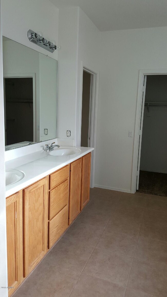 Building Photo - 12629 W Hollyhock Dr