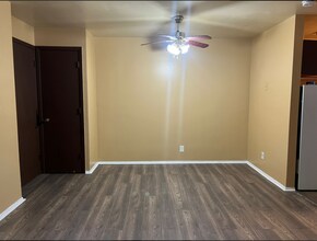 Building Photo - Grovewood Avenue