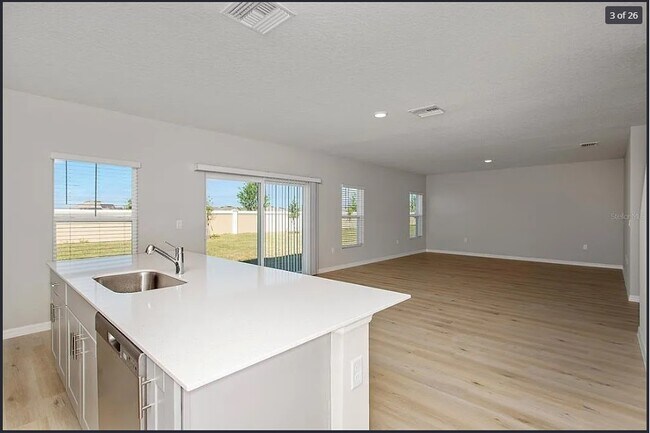 Building Photo - 14773 Summer Br Dr