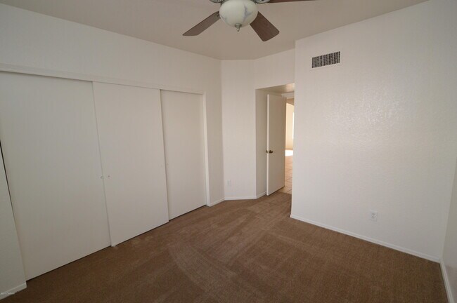Building Photo - 10421 E Windstorm Dr