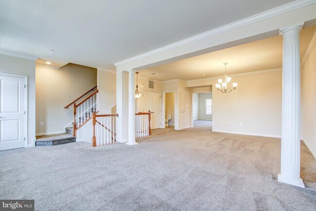 Building Photo - 426 Exchange Avenue