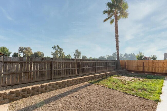 Building Photo - 2455 W Roby Ave
