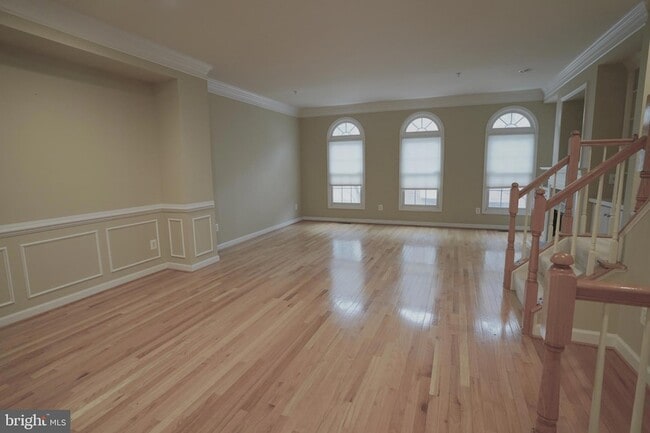 Building Photo - 1609 Leeds Castle Dr