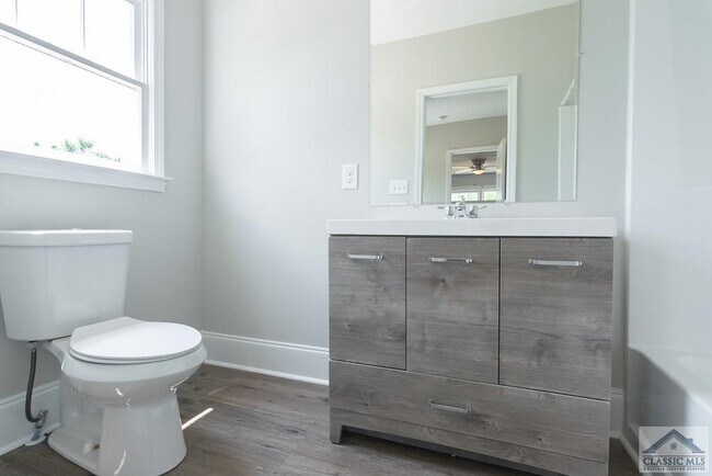 Building Photo - 243 Mitchell Farm Rd