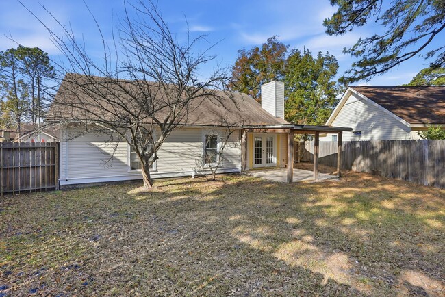 Building Photo - Ranch Style Home in Southside Savannah