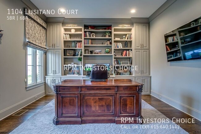 Building Photo - 1104 Lusitano Ct