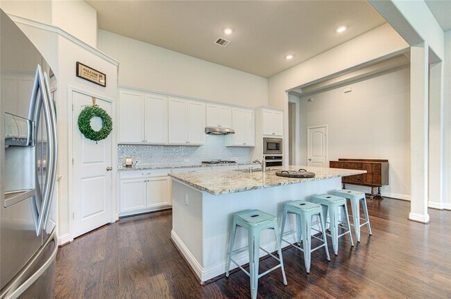 Building Photo - 29323 Sagewood Arbor Ln