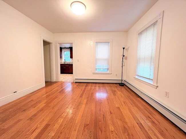 Building Photo - 12 Standish Ave