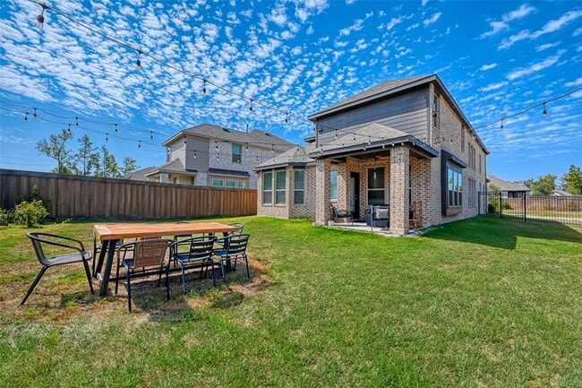 Building Photo - 27017 Strake Ln