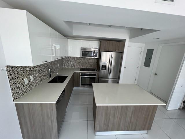 Building Photo - 5300 Paseo Blvd