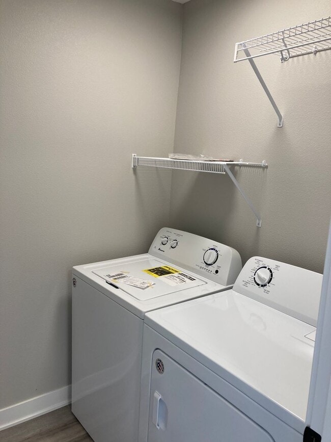 Building Photo - 4 Bed / 2.5 Bath Home in Grimes! Move-In Special: Get 1 month FREE with an 18-Month Lease!