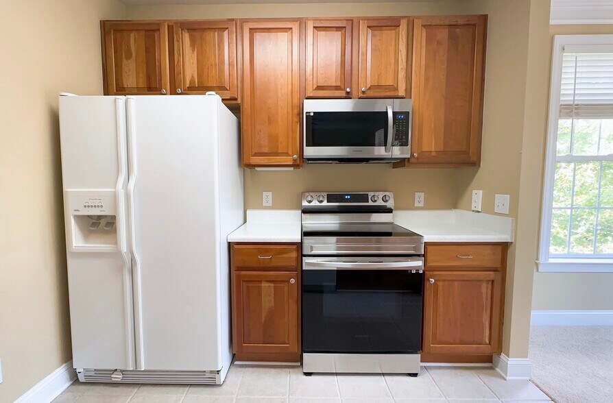 Kitchen - 432 Glencrest Pl