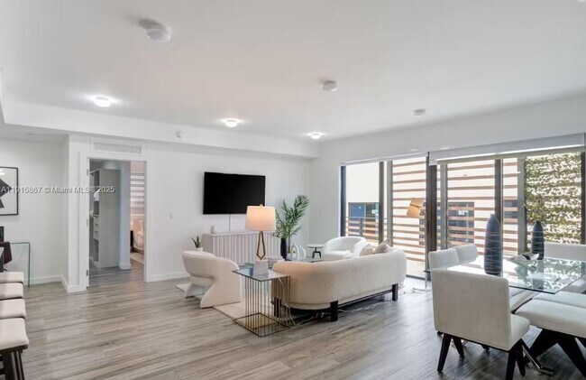 Building Photo - 2955 Bird Ave