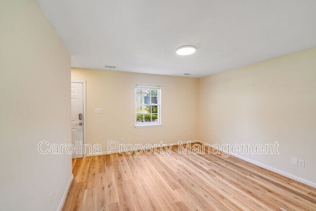 Building Photo - 3425 Anson St