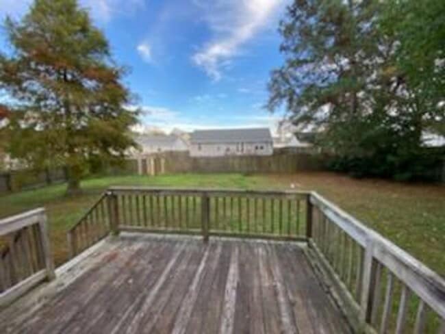 Building Photo - 3 Bedroom 2.5 bath home in Escoba Bay community - Sneads Ferry