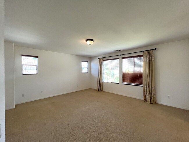 Building Photo - 7143 Leighton Dr