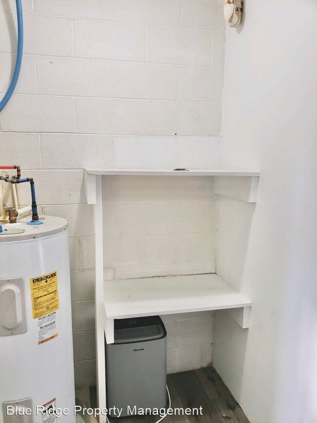 Building Photo - 1 br, 1 bath House - 189 Cedar Point Road #2