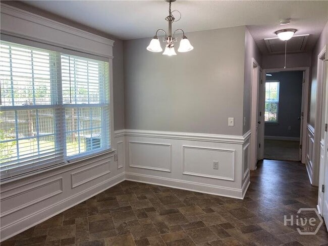 Building Photo - 253 Hendrix St