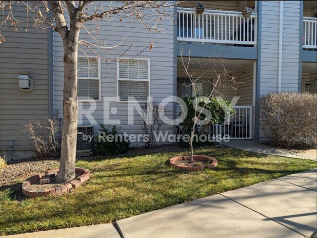 Building Photo - Modern Comfort and a Garage in Prime Aurora Location