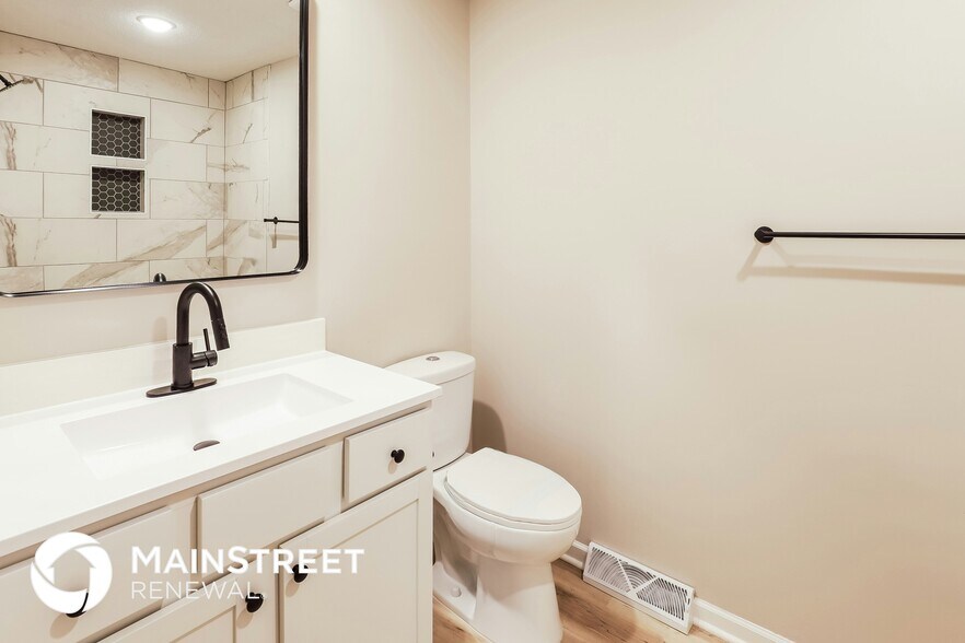 Building Photo - 8702 Linda Ln