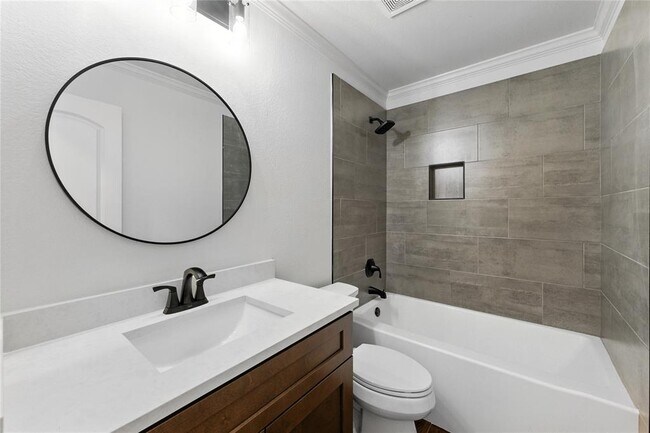 Building Photo - 18112 Topsail St