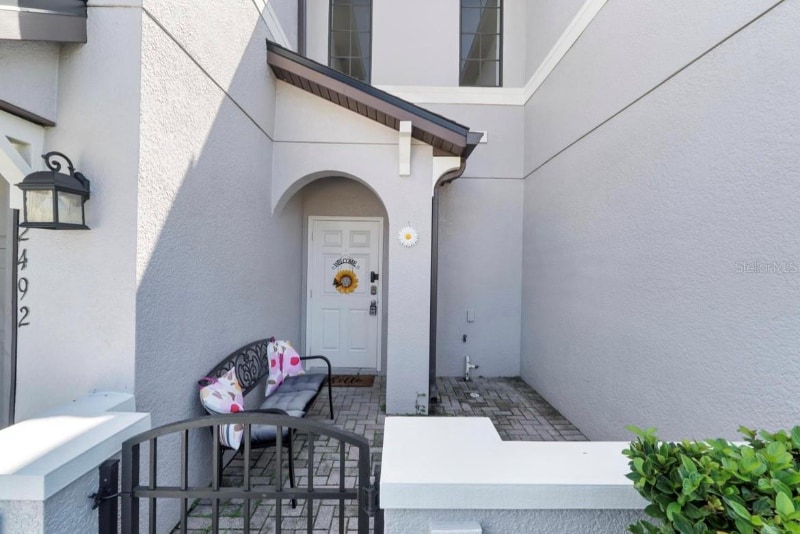 Building Photo - 2492 Seven Oaks Dr