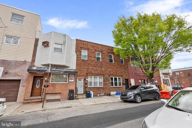 Building Photo - 2531 S 13th St