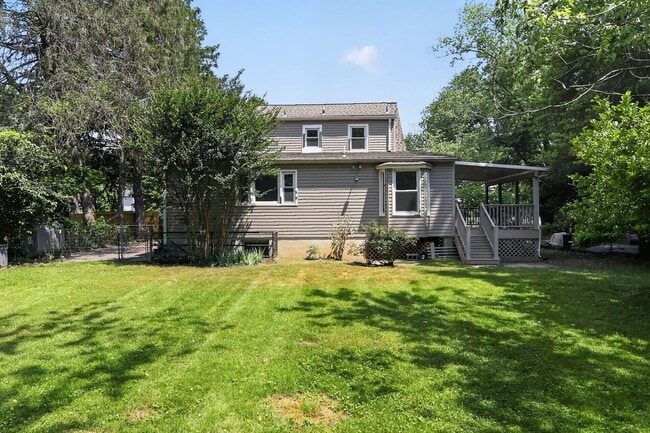 Building Photo - 4-bedroom, 2.5-bath home located in Upper Marlboro