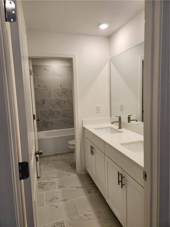 Building Photo - 301 Fraley Dr