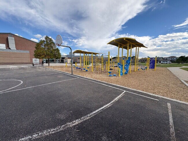 Building Photo - 222 Saxony Rd