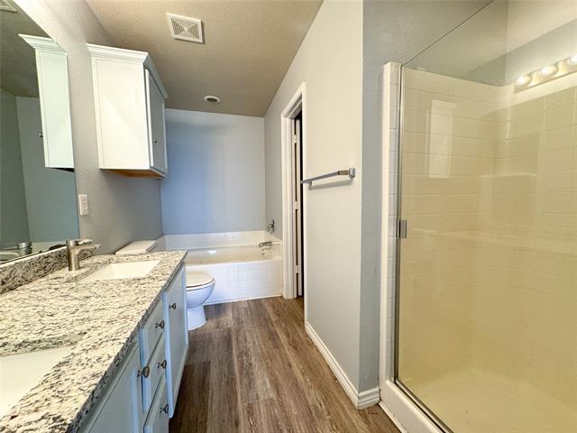 Building Photo - 2024 Sunny Side Dr