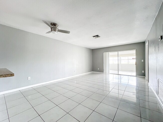 Building Photo - 5775 Fernley Dr W