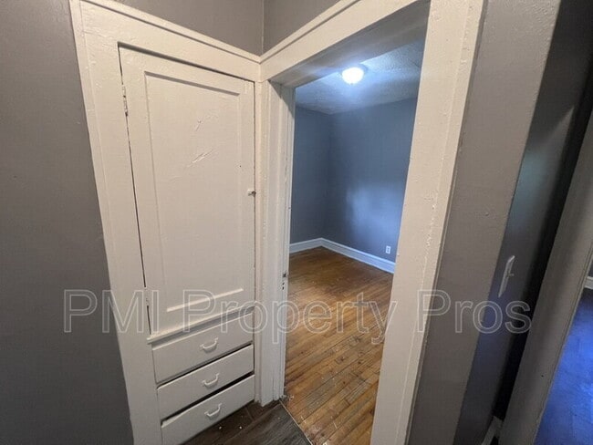 Building Photo - 1536 N 38th St